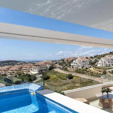 Modern With Pool Near Banus アパート マルベーリャ